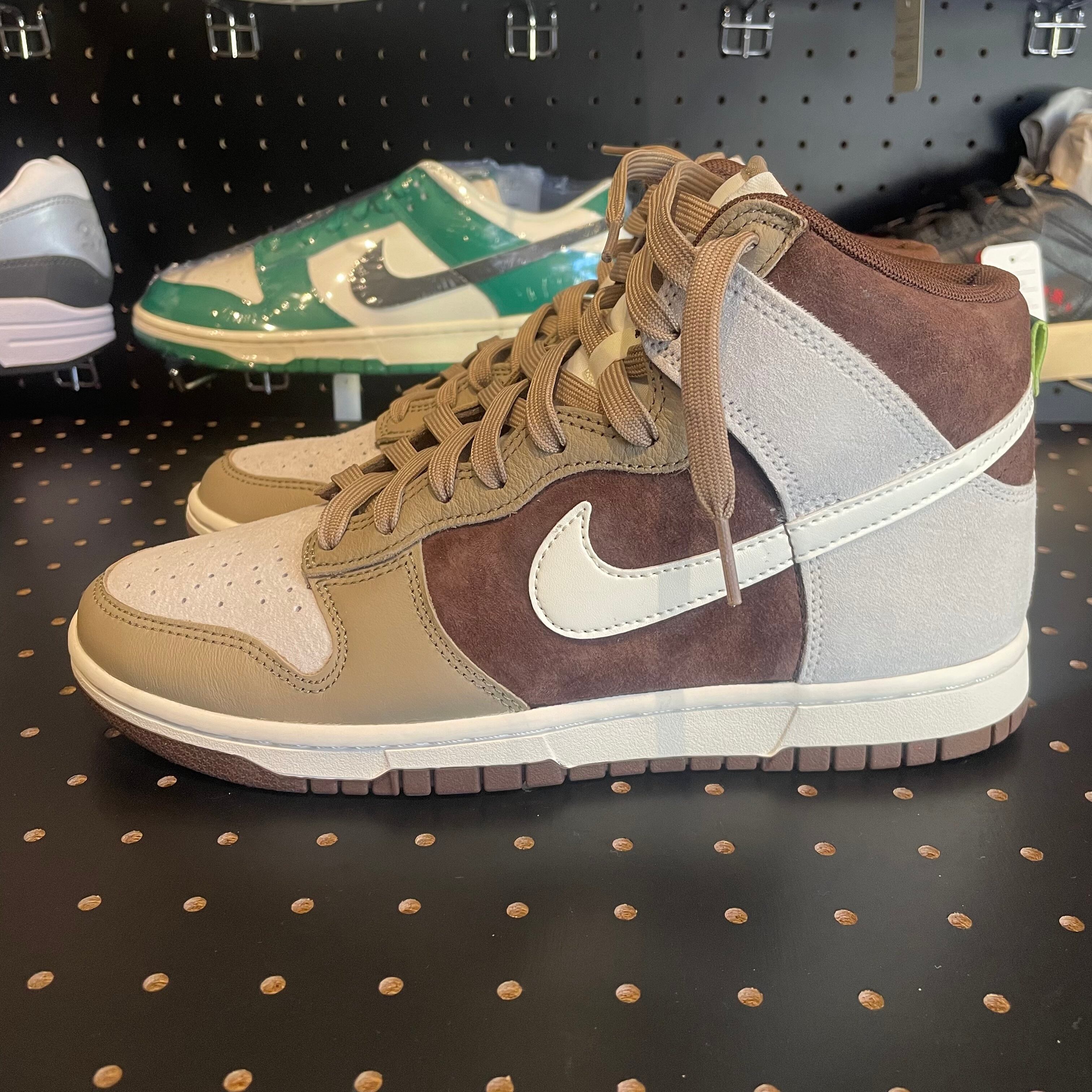 Nike Dunk High PRM Light Chocolate