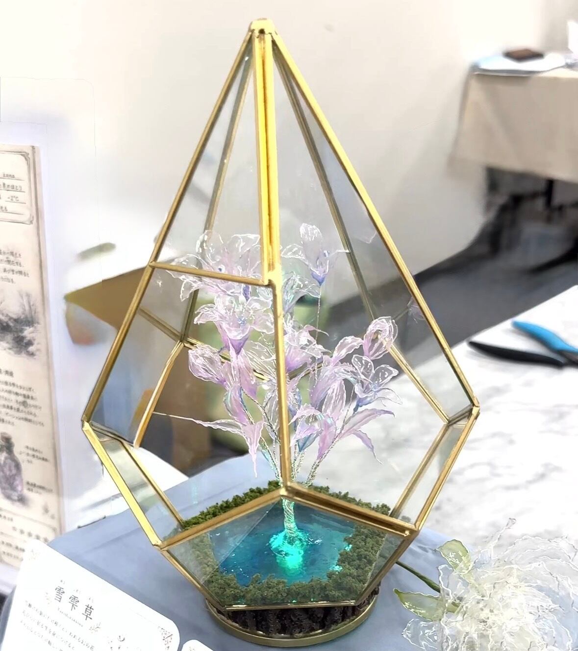 幻花図鑑 No.001 雪雫草（ゆきしずくそう） ― 小さな幸運の予感 ― | PAY ID