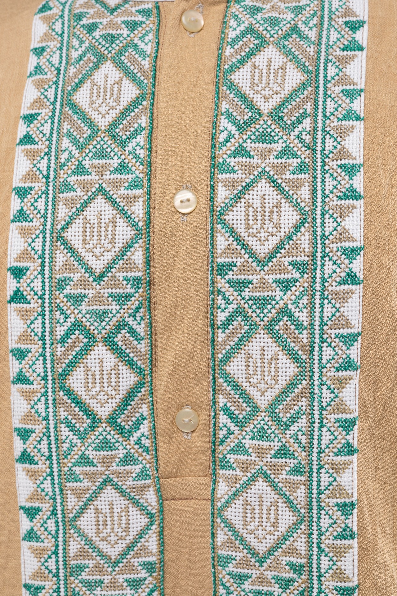 ウクライナ刺繍ヴィシヴァンカ　国章　クロスステッチ手刺繍　L-XLサイズ　メンズ - 10