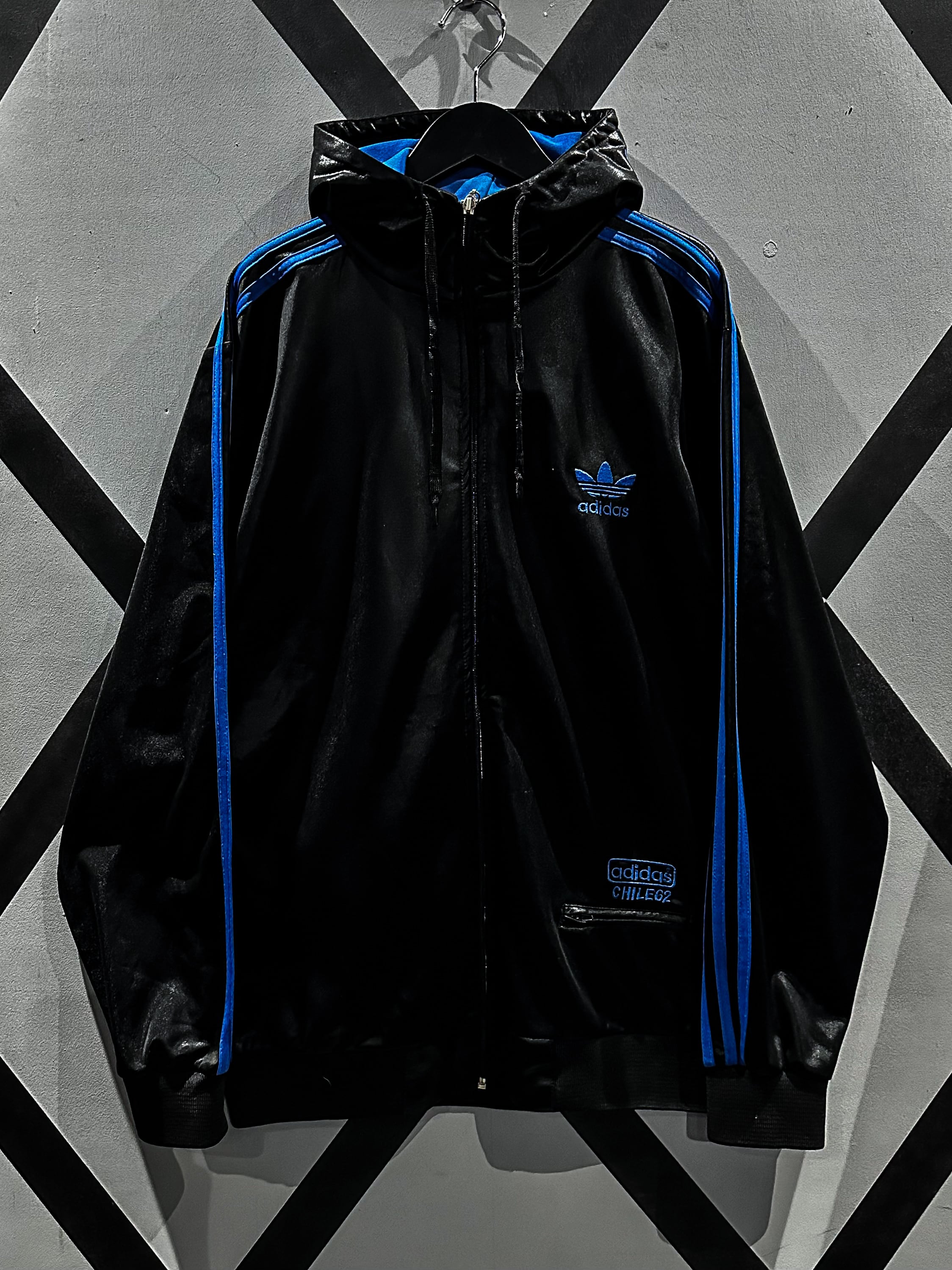 X VINTAGE】