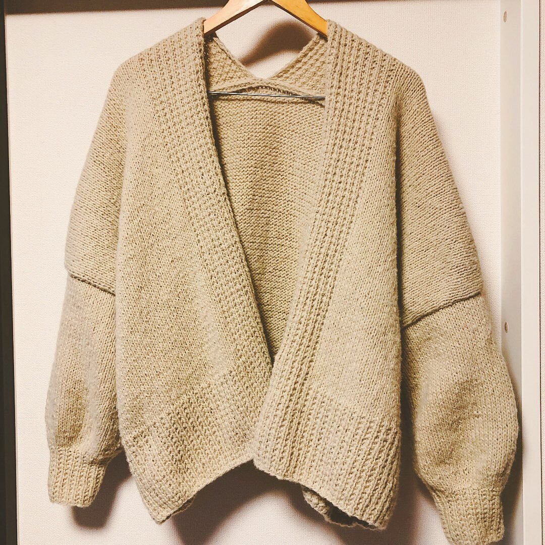 タム糸のまっすぐ編みカーディガン(編み図つき) | Jul Knitting キット