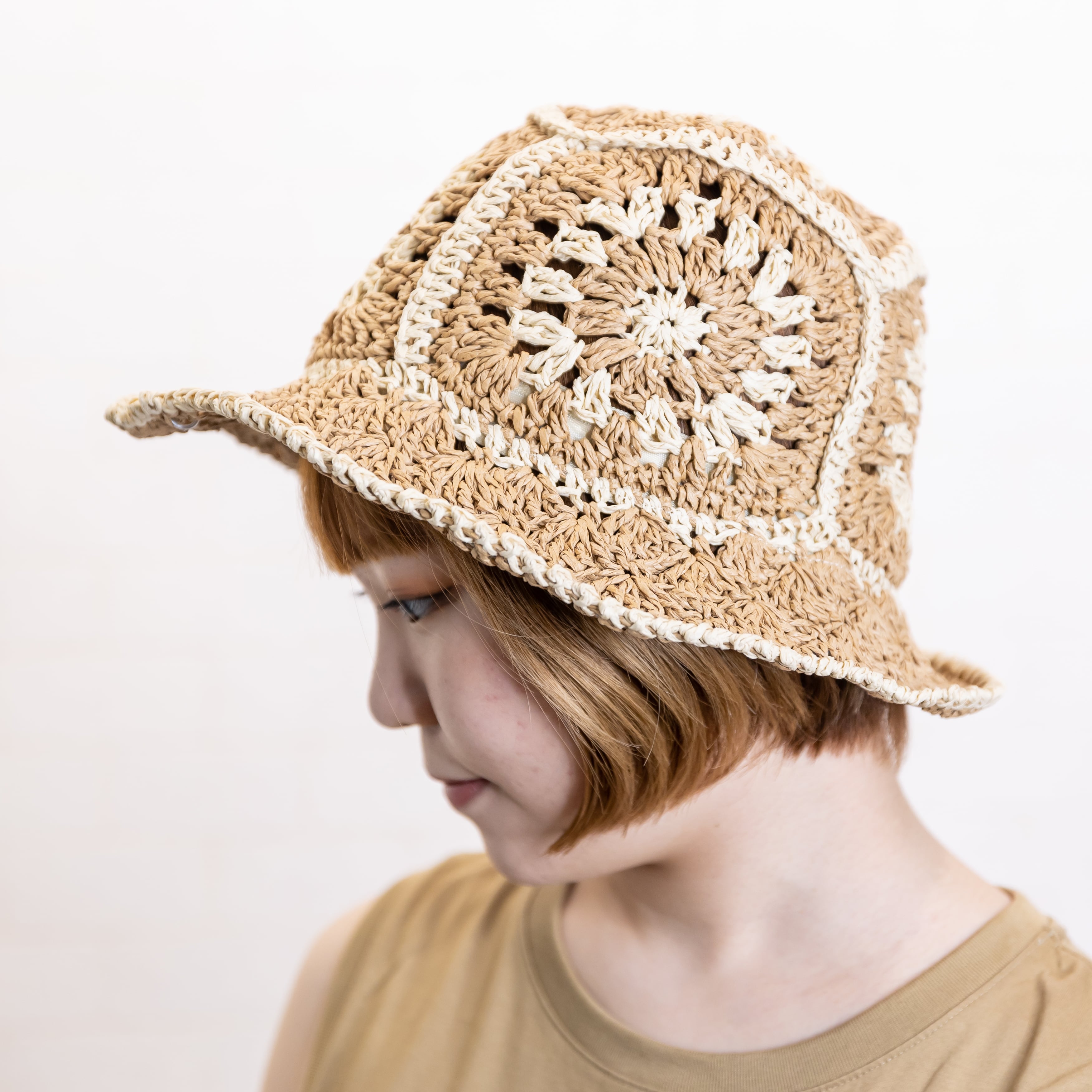 かぎ針編みバケットハット
