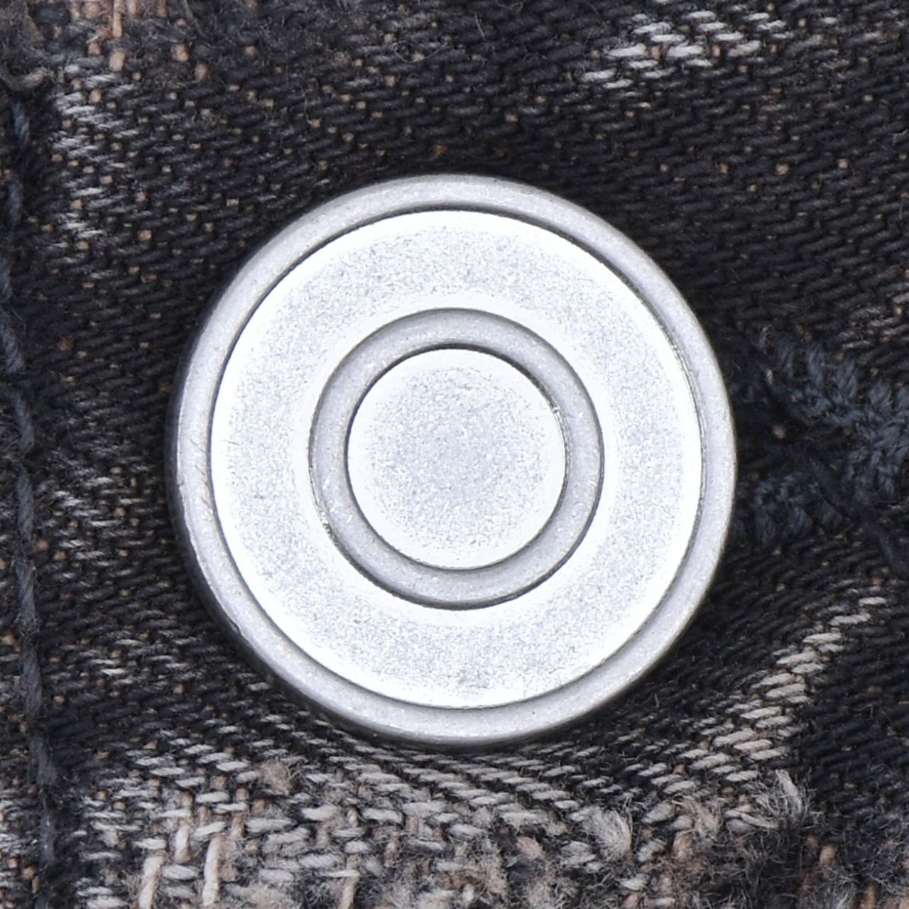 【WE11DONE】BLACK MENS CARGO WASHED DENIM SHORTS - 4