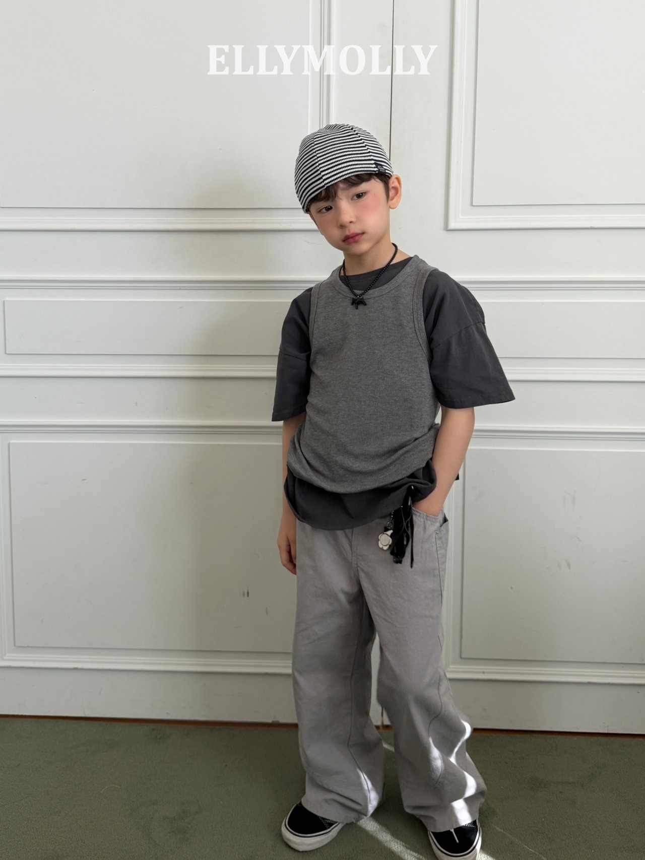 [ELLYMOLLY] Happy Crew Box Tee +fee3 / [엘리몰리] 해피크루박스티