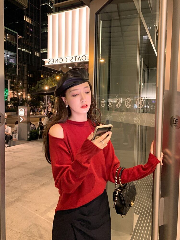 【新作】【送料無料】 初秋の韓国風オフショルダーカジュアルルーズ、シンプル、スリムな新無地多用途セータートレンディイン 0350953182277