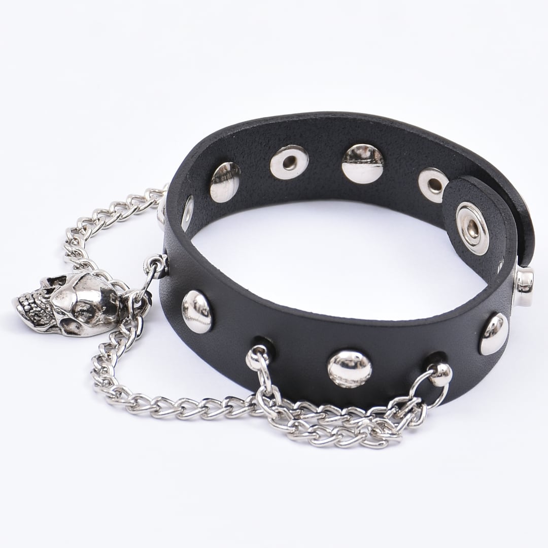 3/4新着】スカルスタッズチェーンブレスレット | VOLCAN&APHRODITE