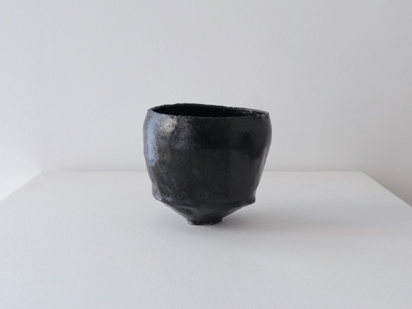 横山拓也 黒碗 3 | Galerie NUAGE
