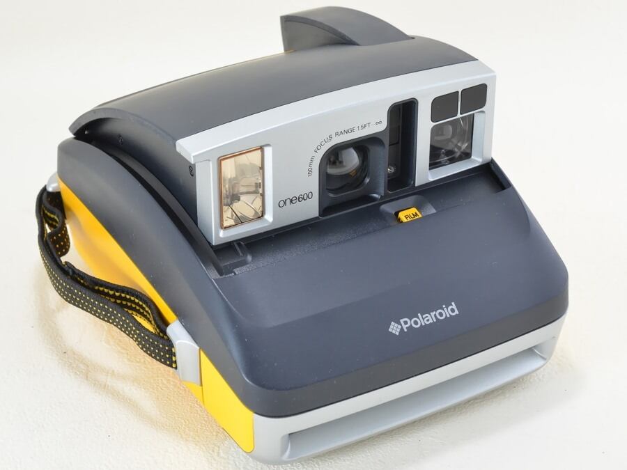 Polaroid (ポラロイド) one 600 イエロー 専用ケース付（21423） サンライズカメラーSunrise Cameraー