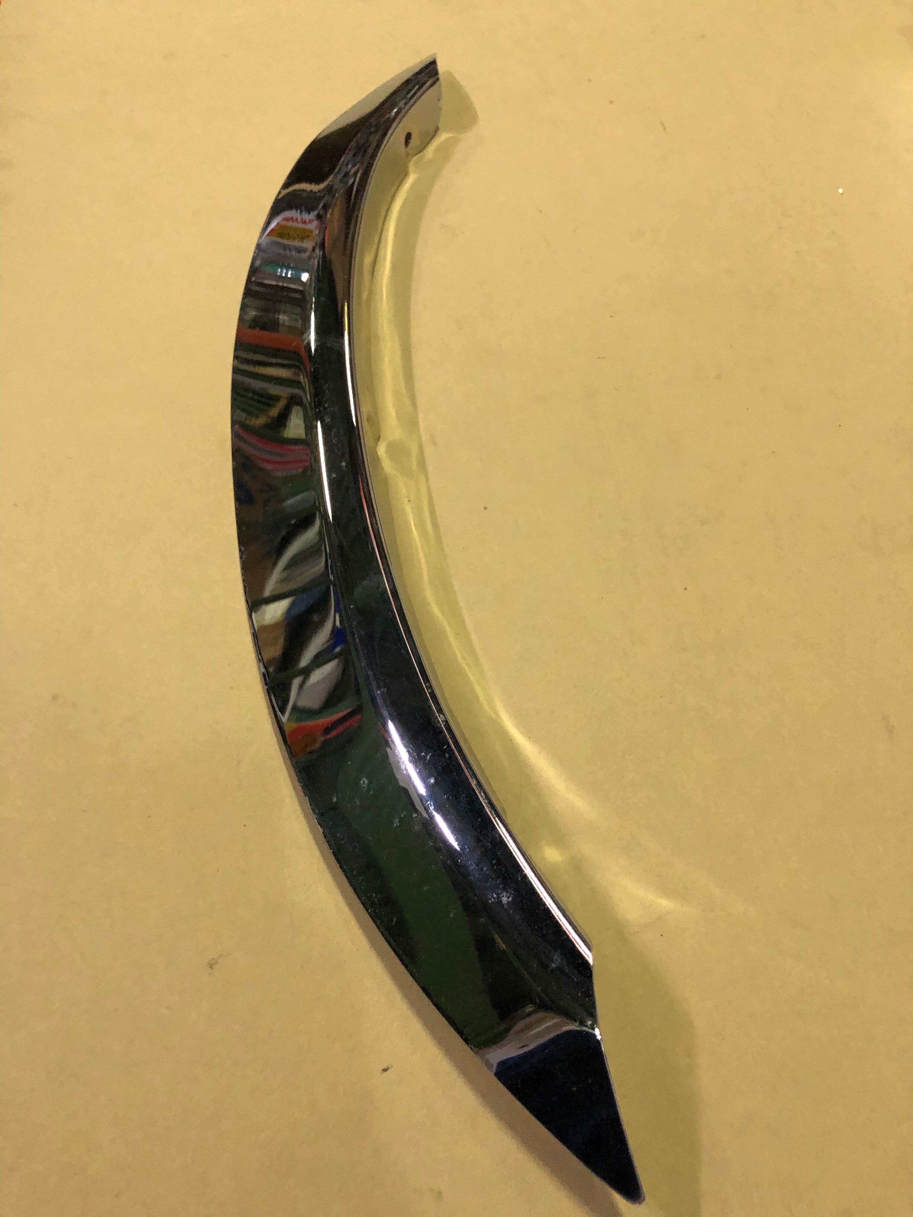 メッキ フェンダー トリム R31 スカイライン 用 新品 デッドストック 当時物”メッキ フェンダートリム [スカイライン R-31] オーバー