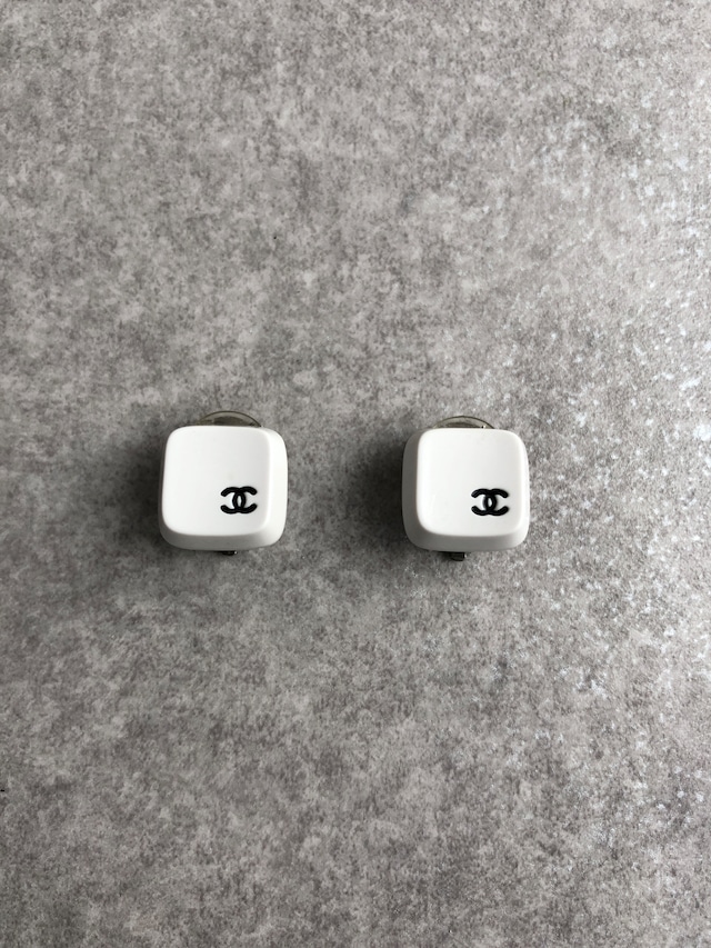 CHANEL シャネル イヤリング ホワイト ココマーク キーキャップ vintage ヴィンテージ オールド pfkb7h