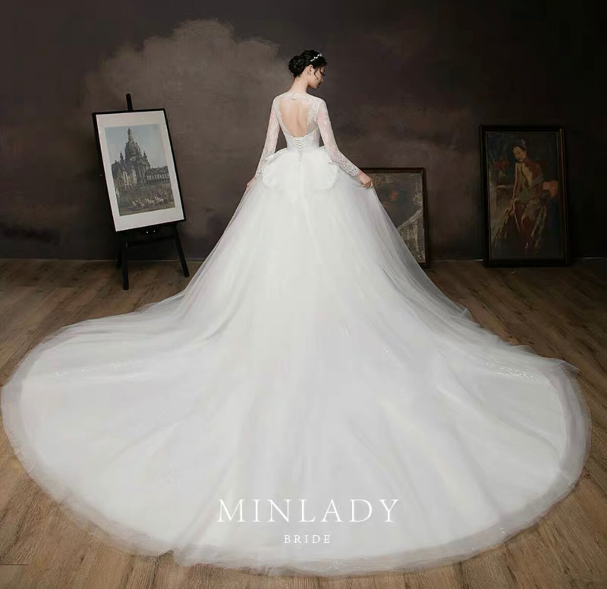 王道 ロイヤル ロングスリーブ ウェディングドレス | MINLADY BRIDE
