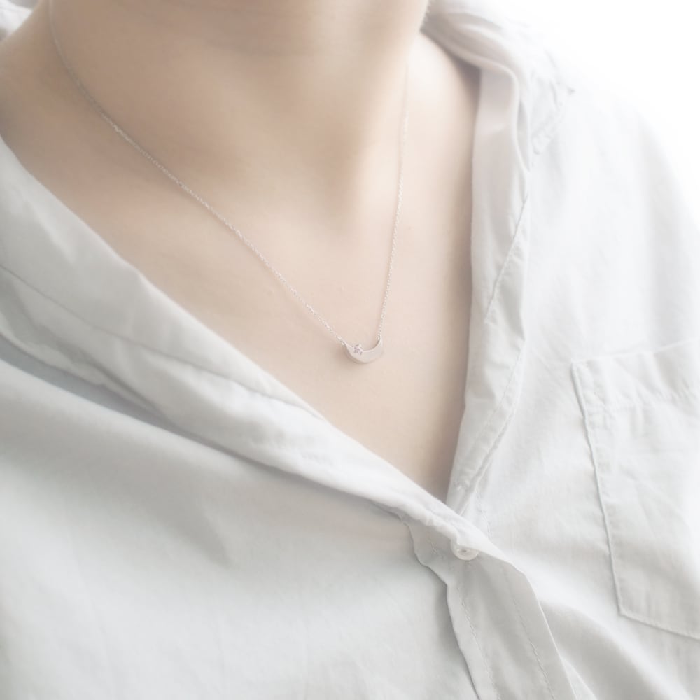 人気純正品 ムーンセッティング ピアス|シルバー925[スター