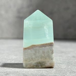 【高品質】カリビアンブルーカルサイト タワー02◇ Caribbian Blue Calcite ◇天然石・鉱物・パワーストーン