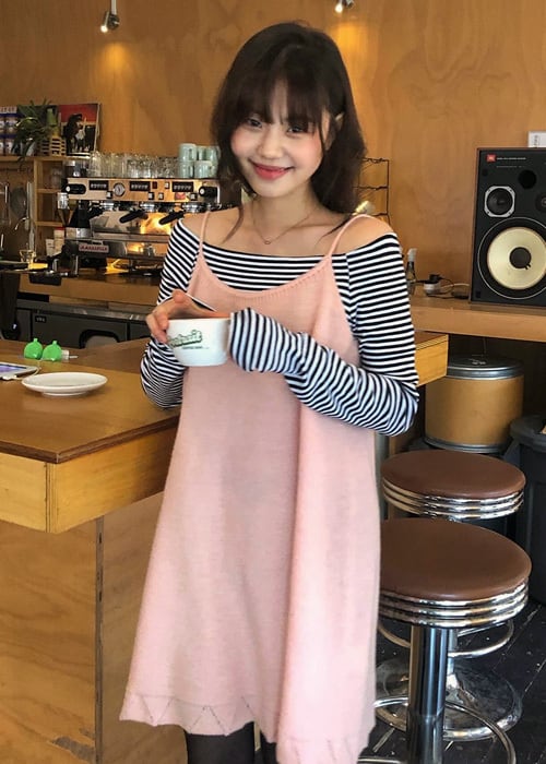 ☆AESPA カリナ 着用！！【BEGINNING】ストライプ オフショルダー