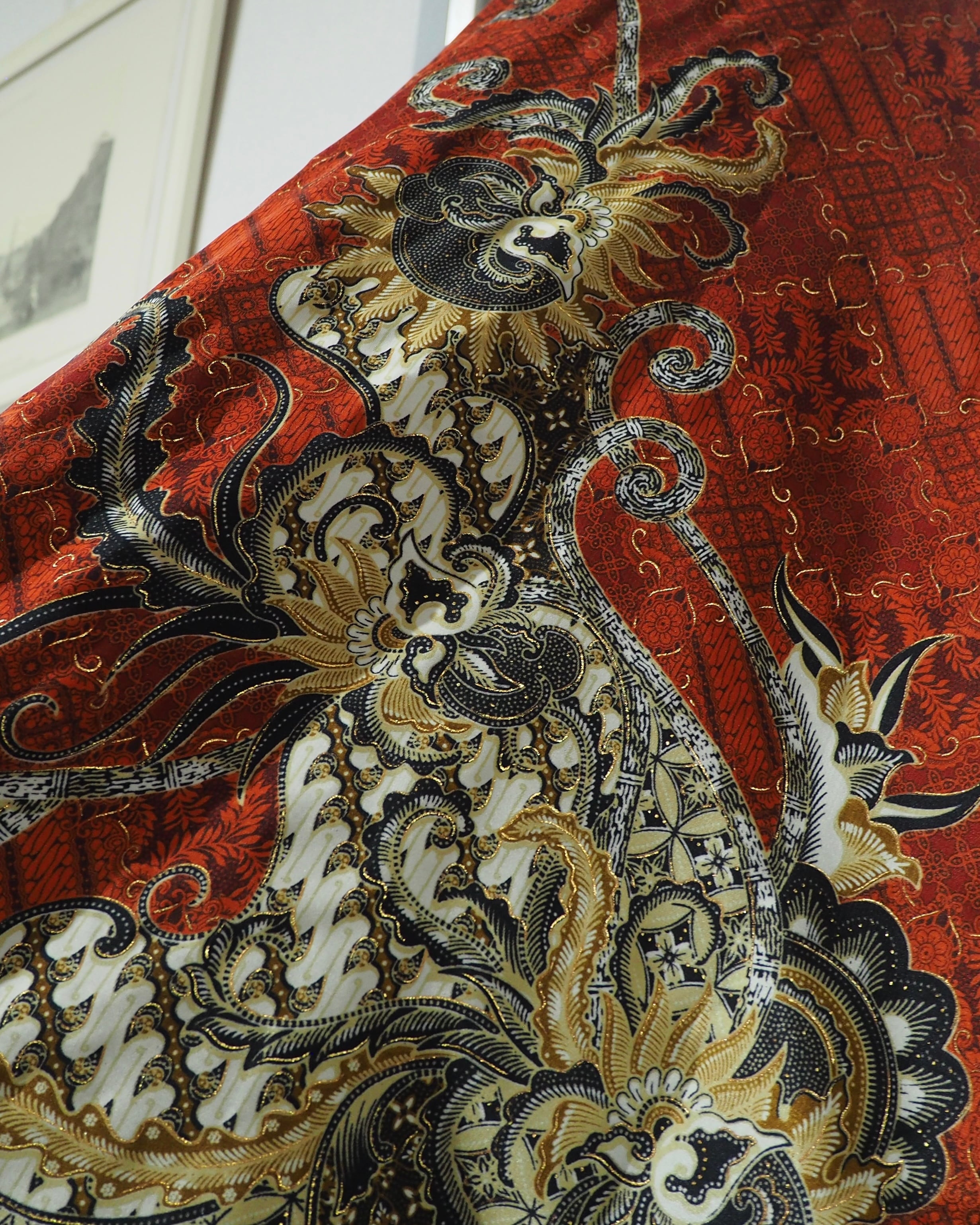 " 絢爛 " Beautiful Oriental Batik Flower Pattern Vintage Drape Loose Shirt