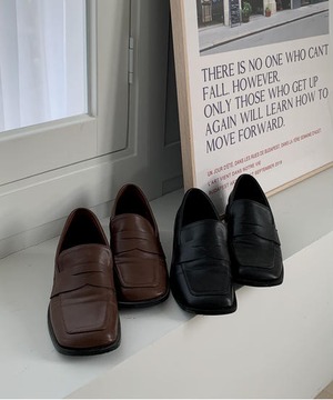 《即納商品》natural square toe loafer (brown / black)