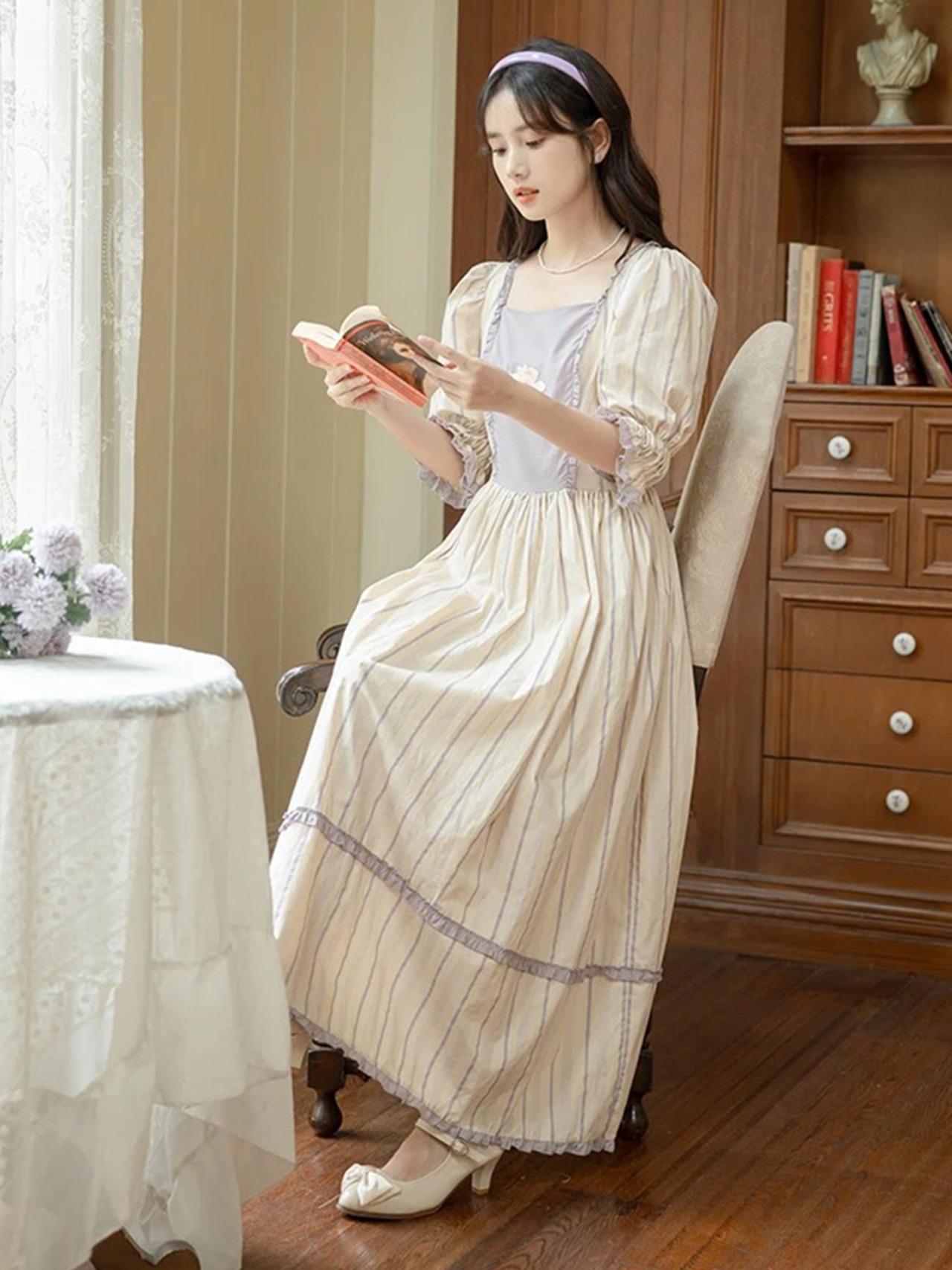 【0023】Striped Back Ribbon Retro Short Sleeve Dress