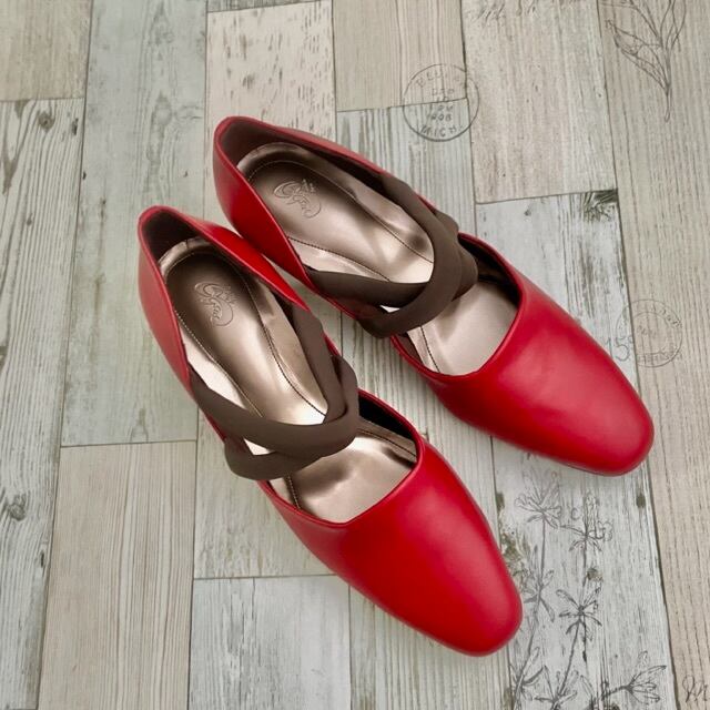 クロスストレッチパンプス