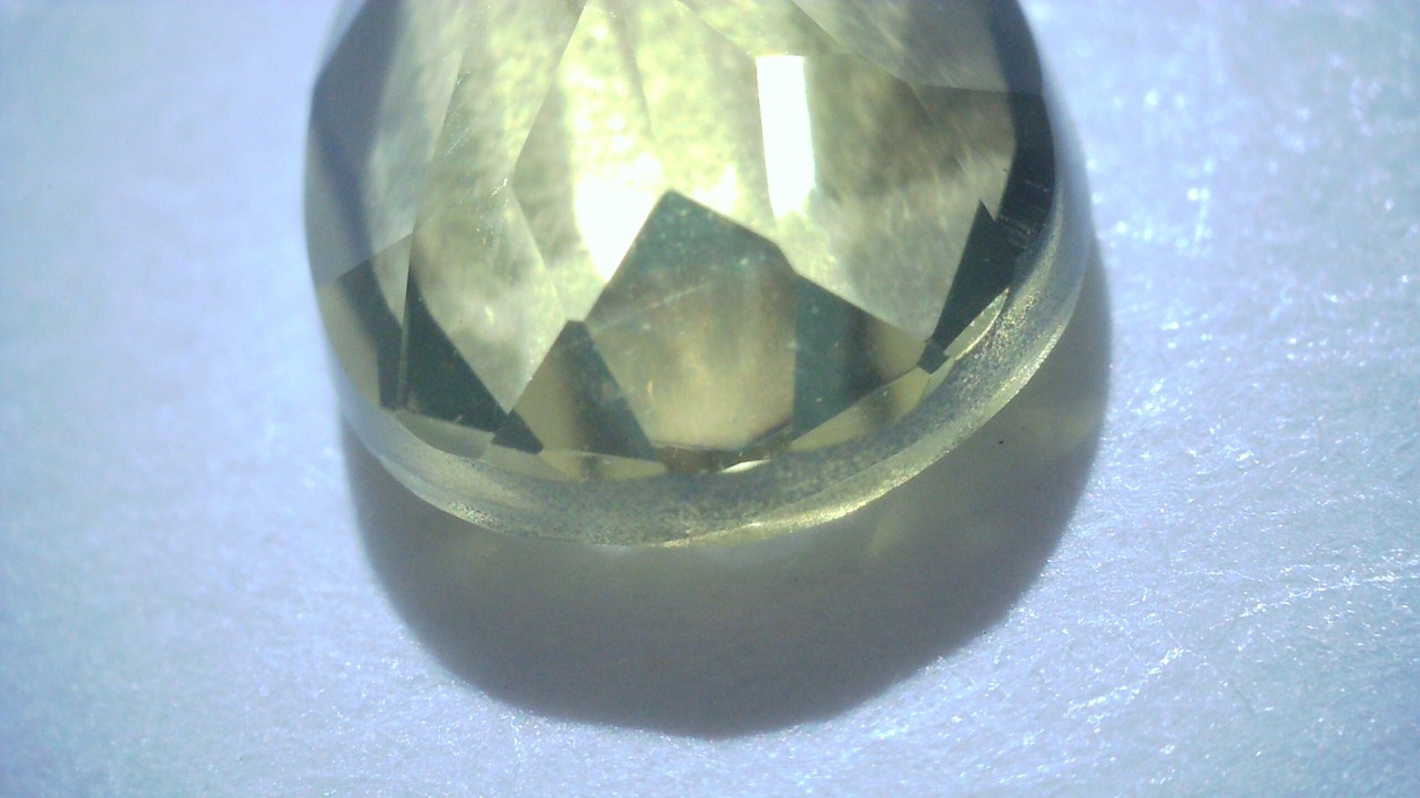 オリーブクォーツ　約1.4ct　[C13‐244]