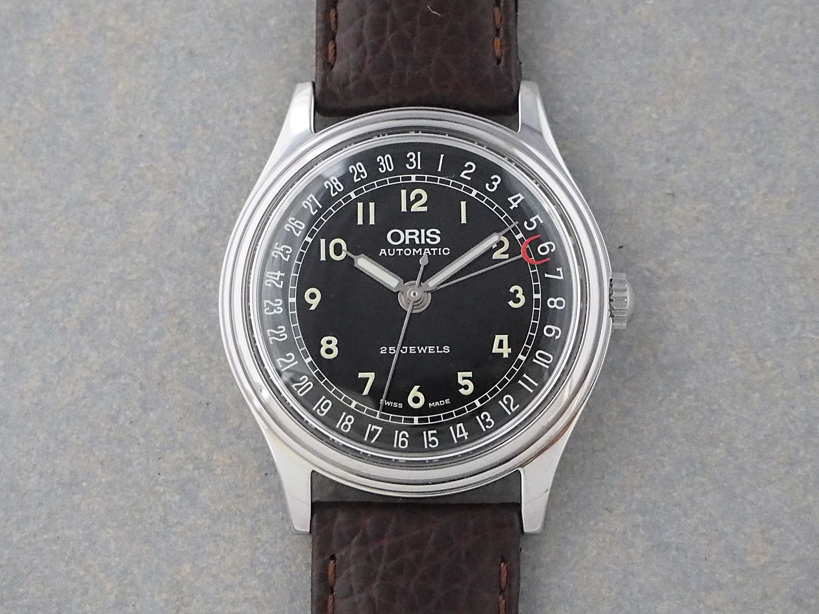 L o'clock