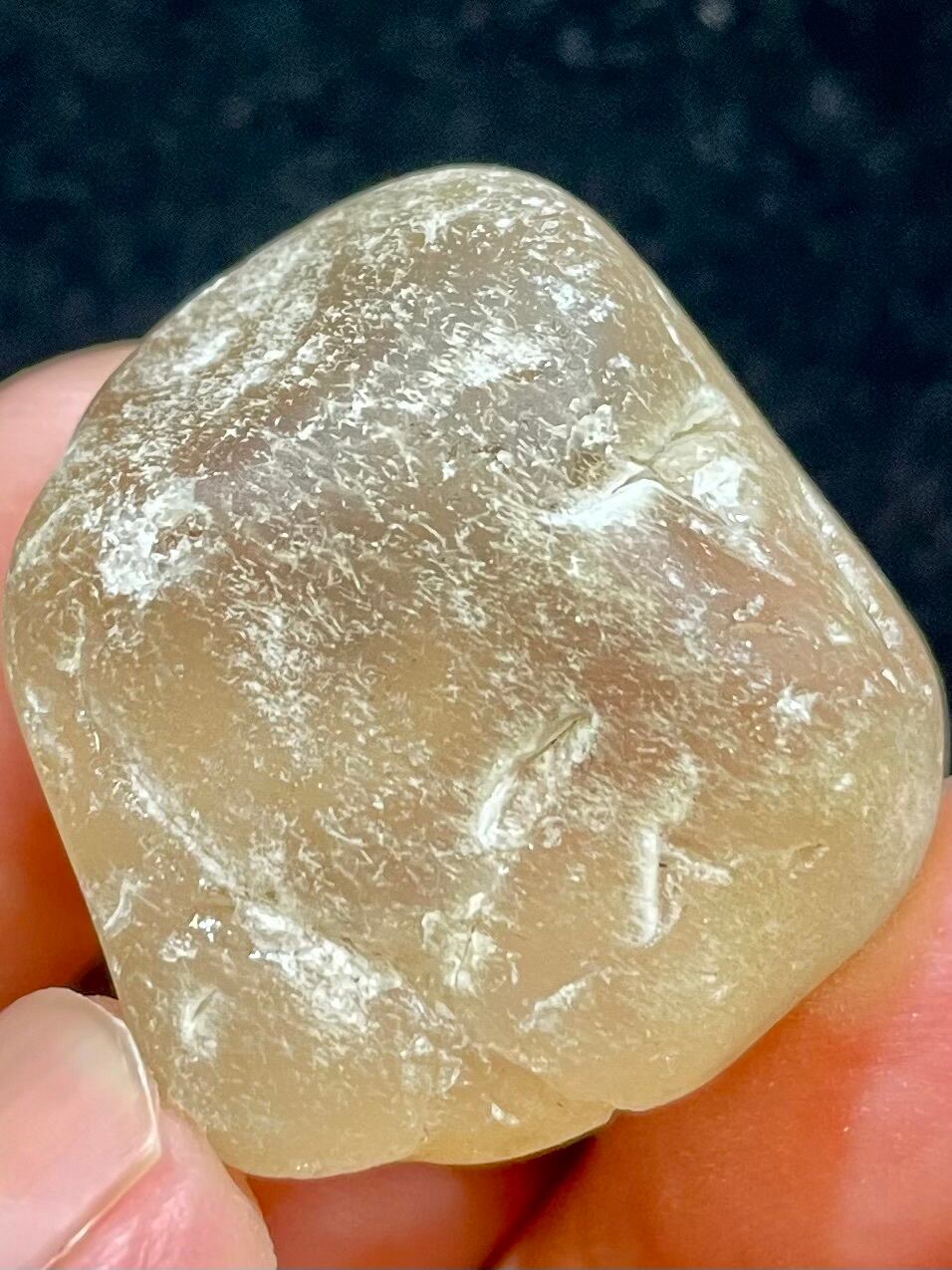 7) 慈悲と愛のエナジー「ピンク・メタモルフォーシス」川流れ原石