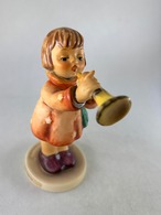 陶器人形　フンメルHummel　ゲーベル社Geobel　小さなガブリエル　Little Gabriel　ラッパ　天使の羽根