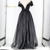 パーティドレス ワンピース ドレス ブラック系 Pure Marie 黒 レース 花 演奏会 発表会 パーティ ダンス 光沢 シック 大人向け おしゃれ フォーマル レディース 美しい 高級感 上品 クラシック ドレスアップ ロングドレス フェミニン ステージ衣装