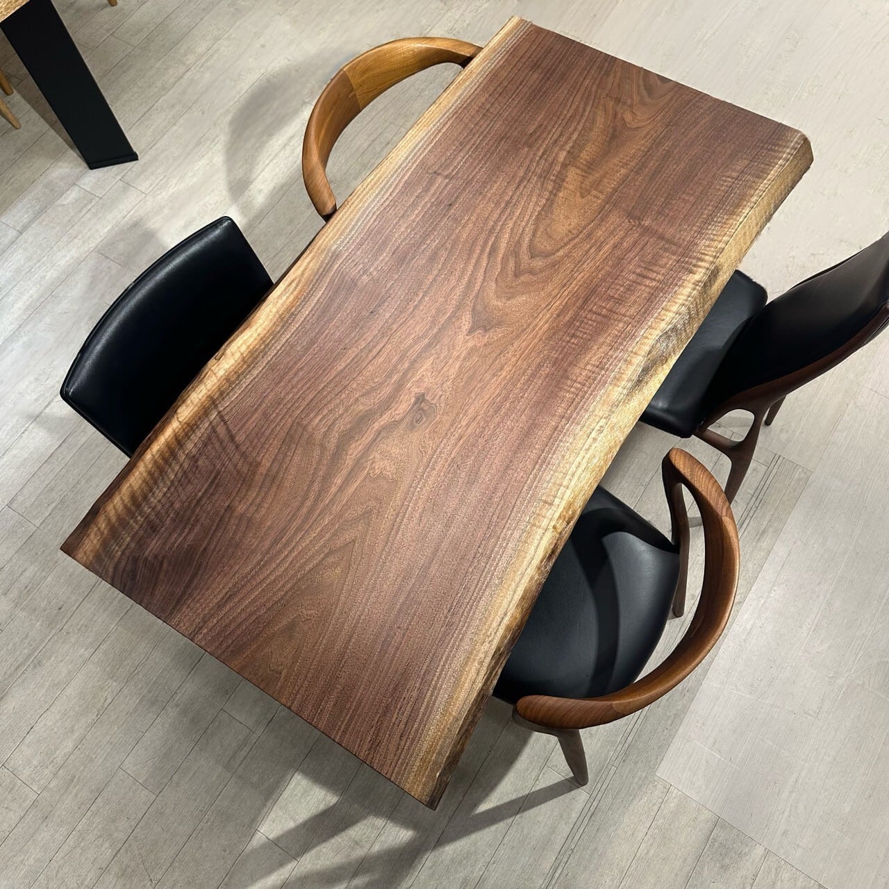 ウォールナット 一枚板 | 千年家具 - 一枚板 テーブル専門店