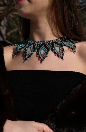 クリザ・シリャンカ エメラルド（ウクライナ伝統手工芸・最高品質ビーズアクセサリー）