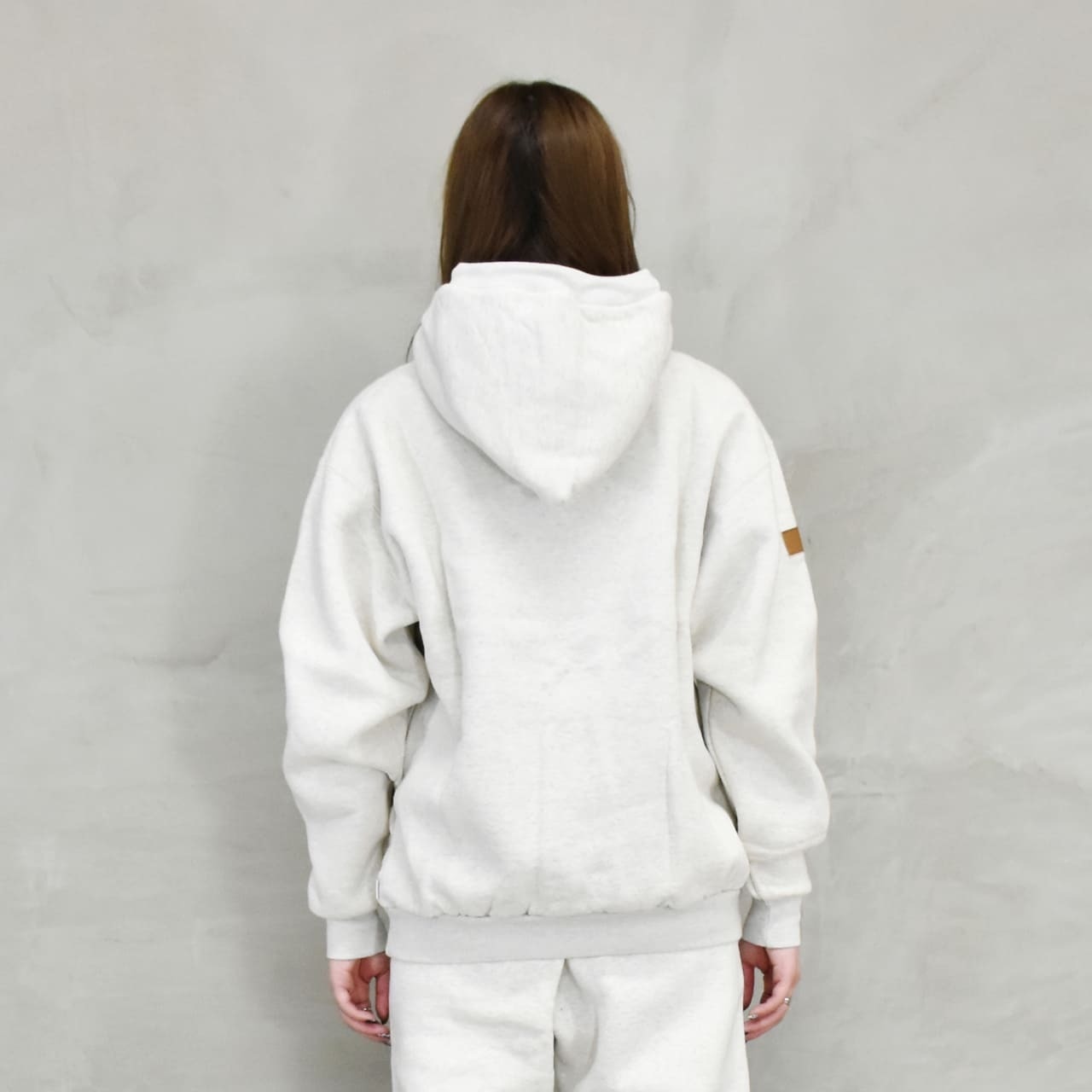 Hoodie / OFF WHITE