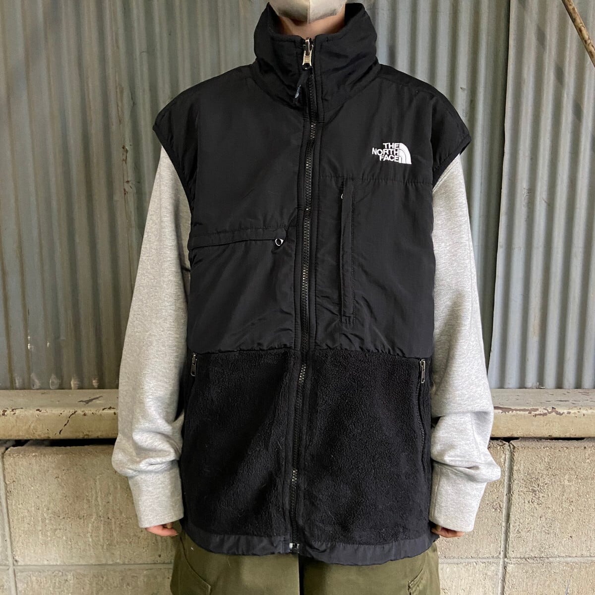 即発送可能 ☆新品☆THE デナリベストの中古 NORTH FACE ノベルティ