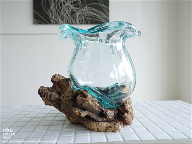 硝子フラワーベースTuli/02 花瓶 メダカ鉢 めだか鉢 プリミティブガラスベース 吹きガラス 手作り 一点物 自然な様