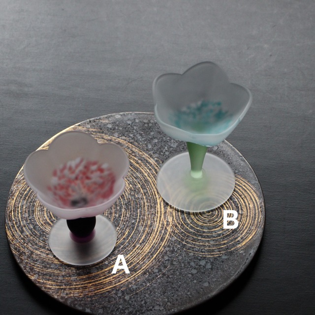 花弁高台珍味　低（ガラス）