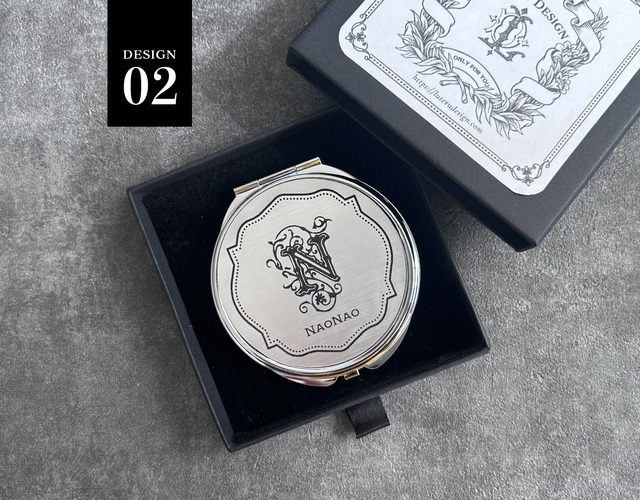 【イニシャル＆名入れ】オリジナルコンパクトミラー