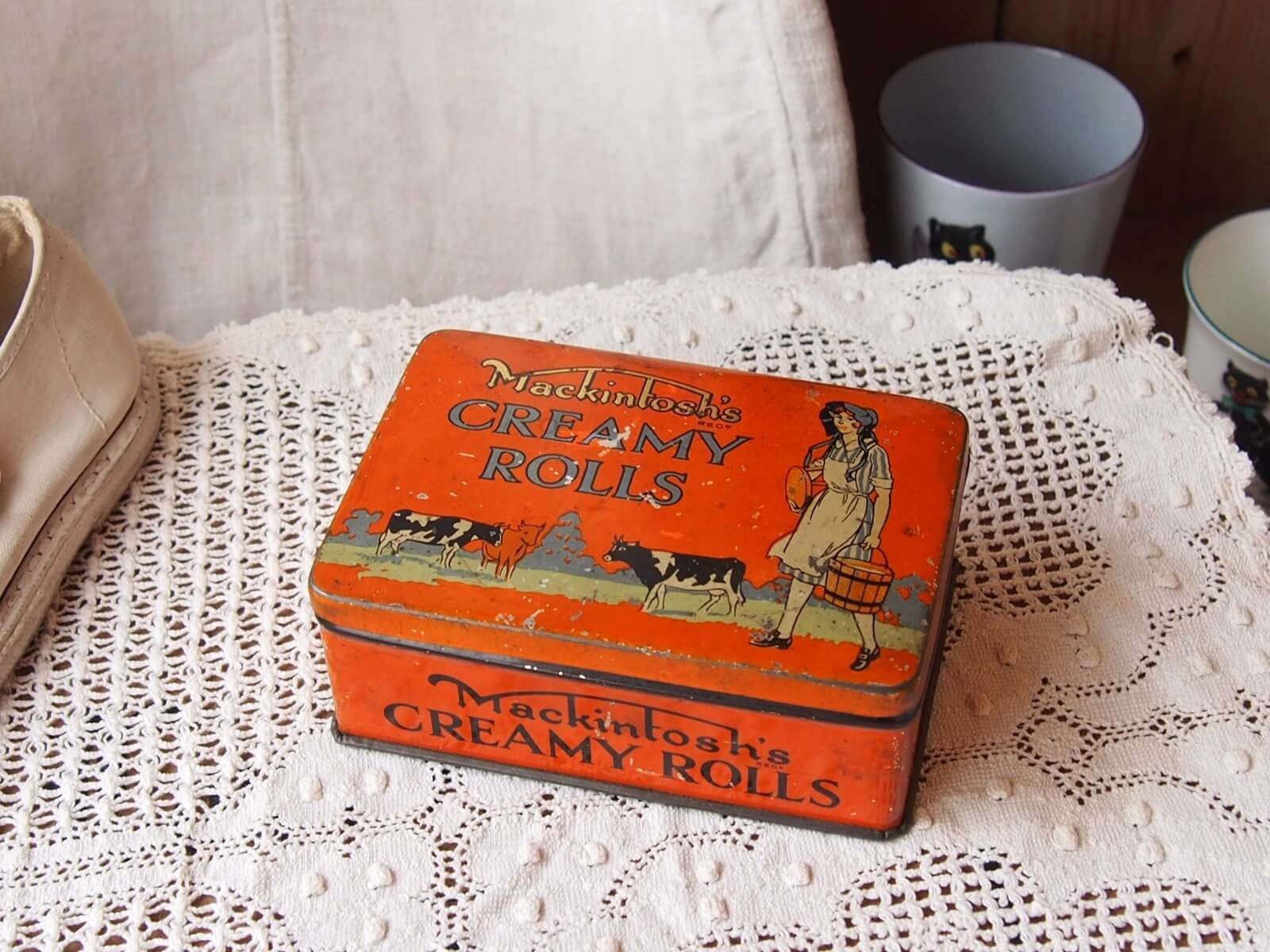 イギリスアンティーク　トフィー缶　お菓子缶　