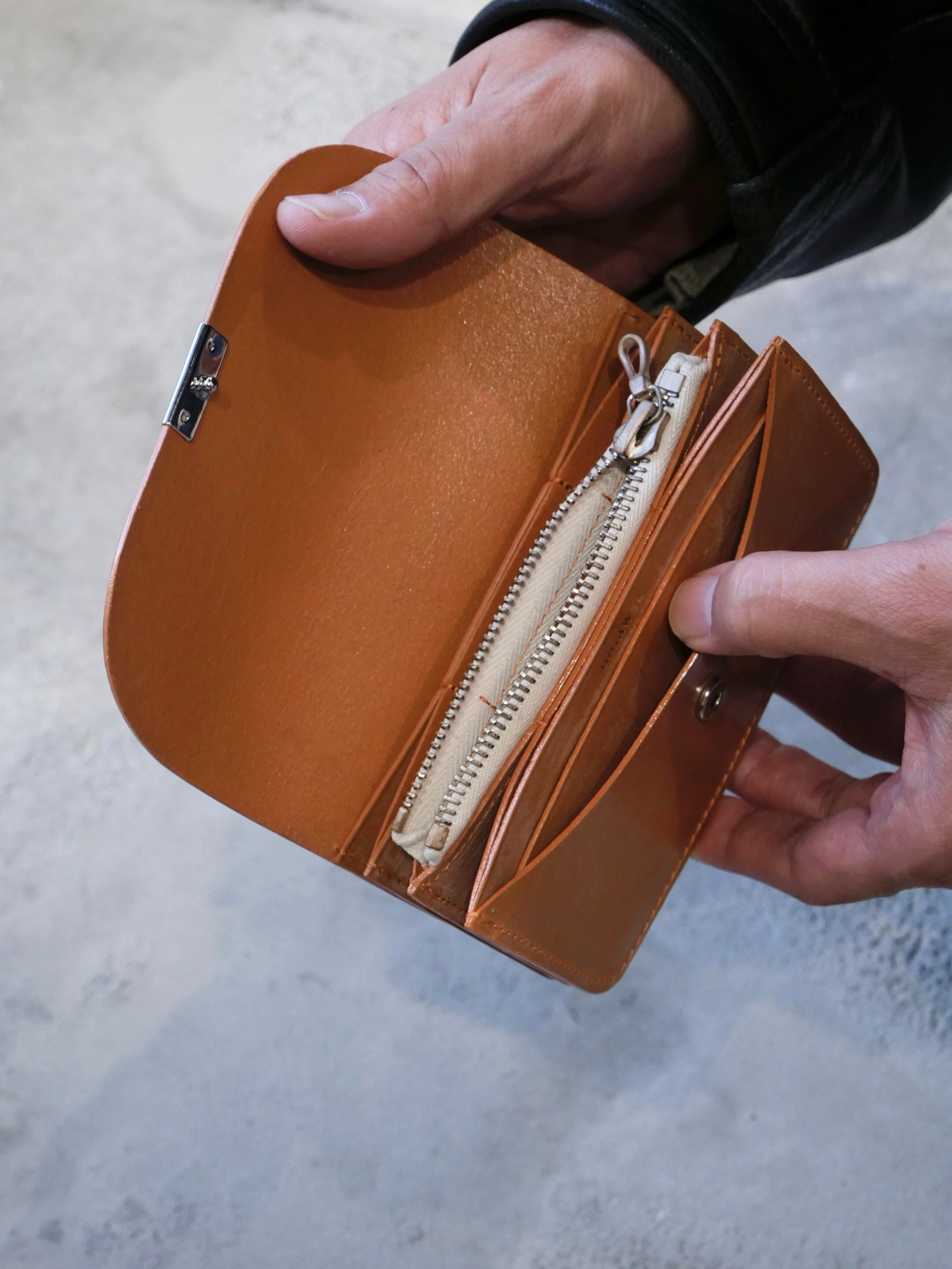 DIGAWEL GARSON PURSE Bridle leather | CONSTRUCT1