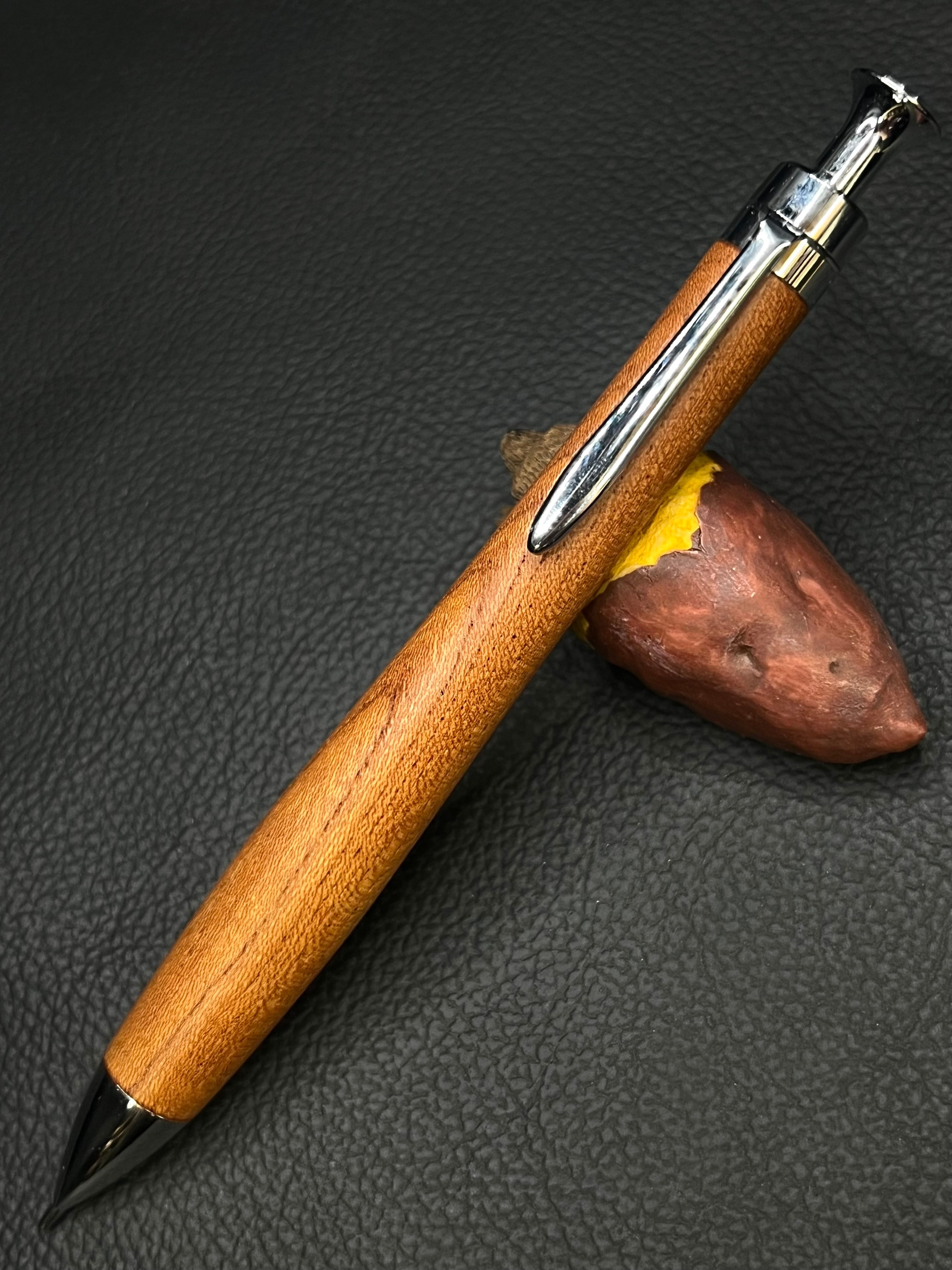 44 欅 ケヤキ 極上玉杢 | こぶた工房