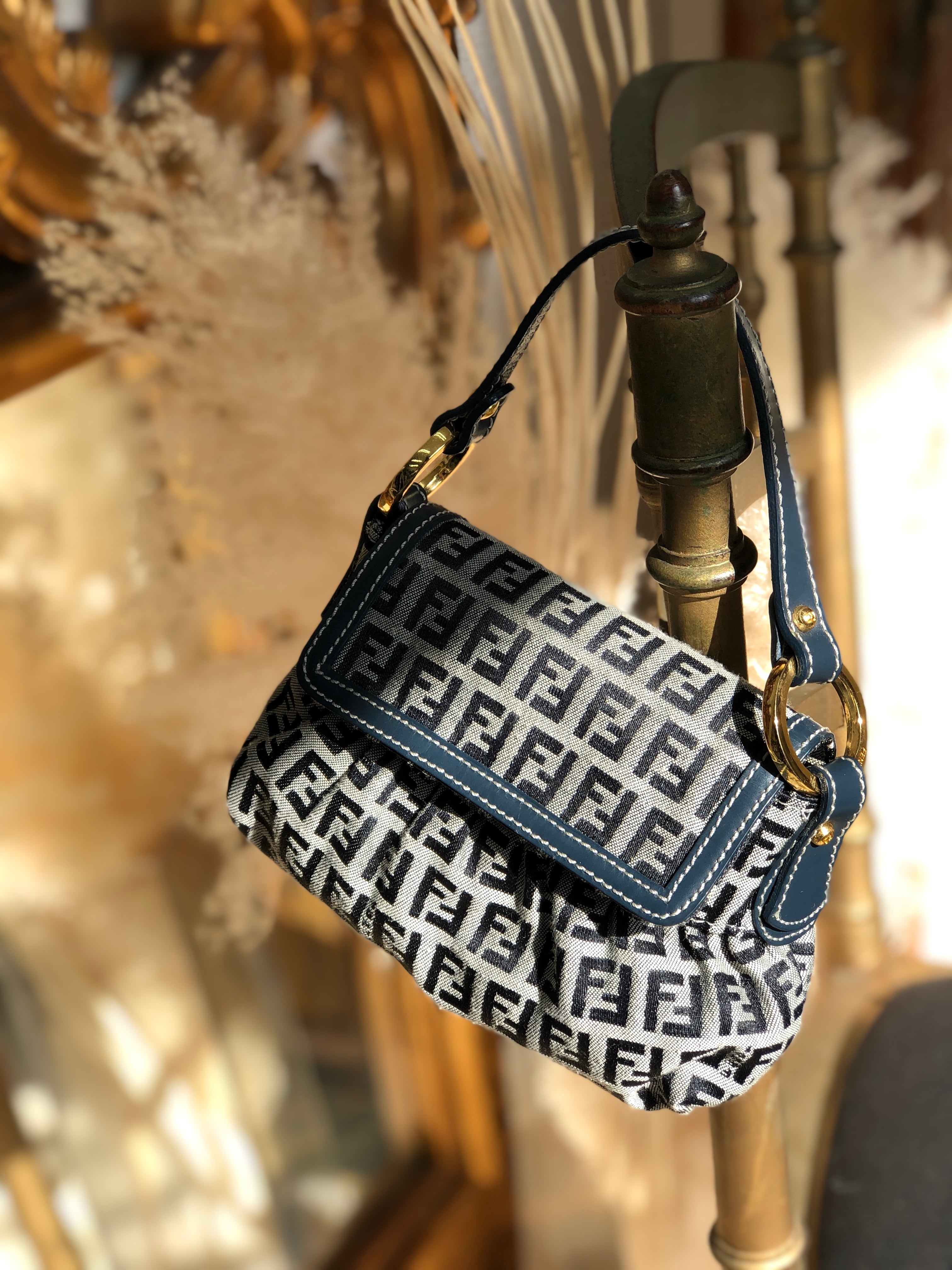 FENDI フェンディ ズッキーノ ジャガード×レザー ミニバッグ ...