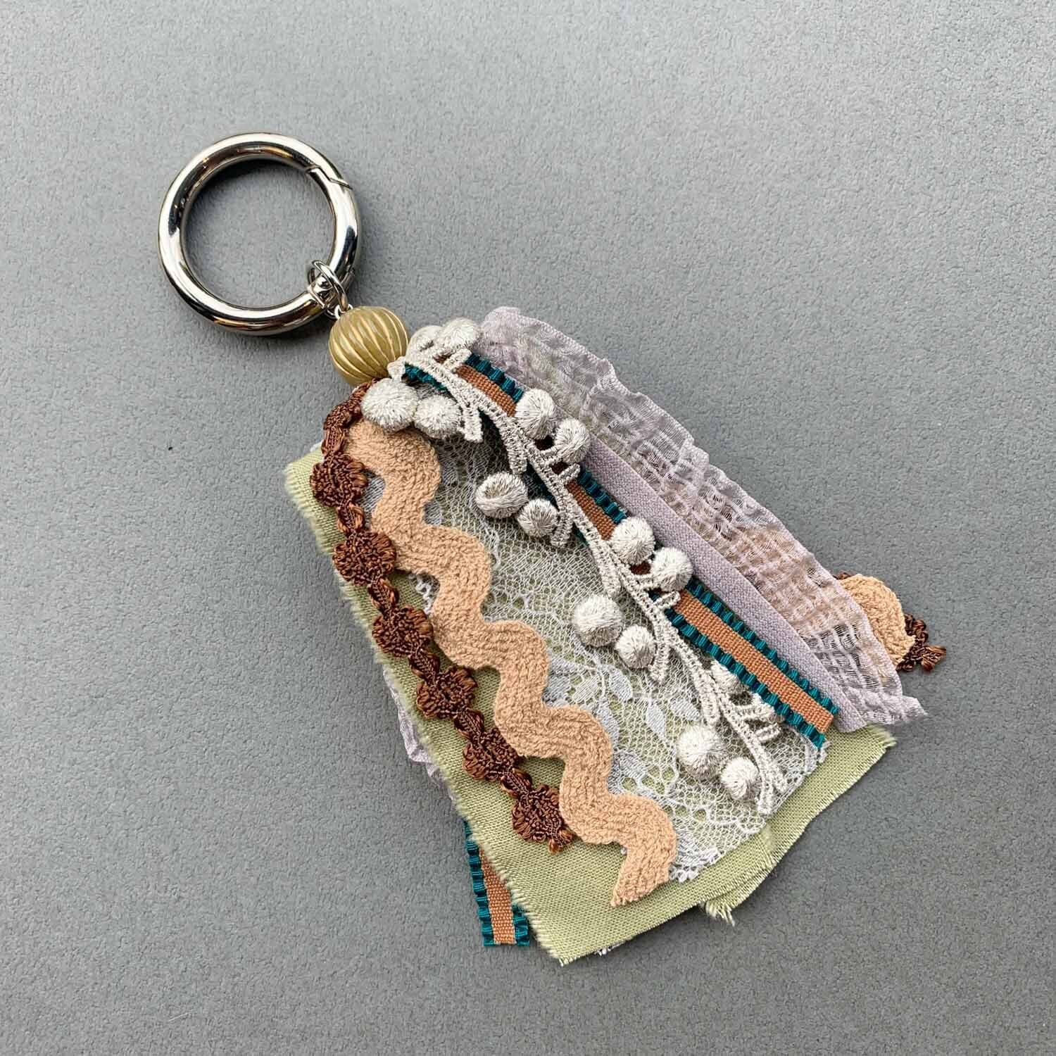 いろいろリボンのタッセルバッグチャーム | Dua-アクセサリーパーツ