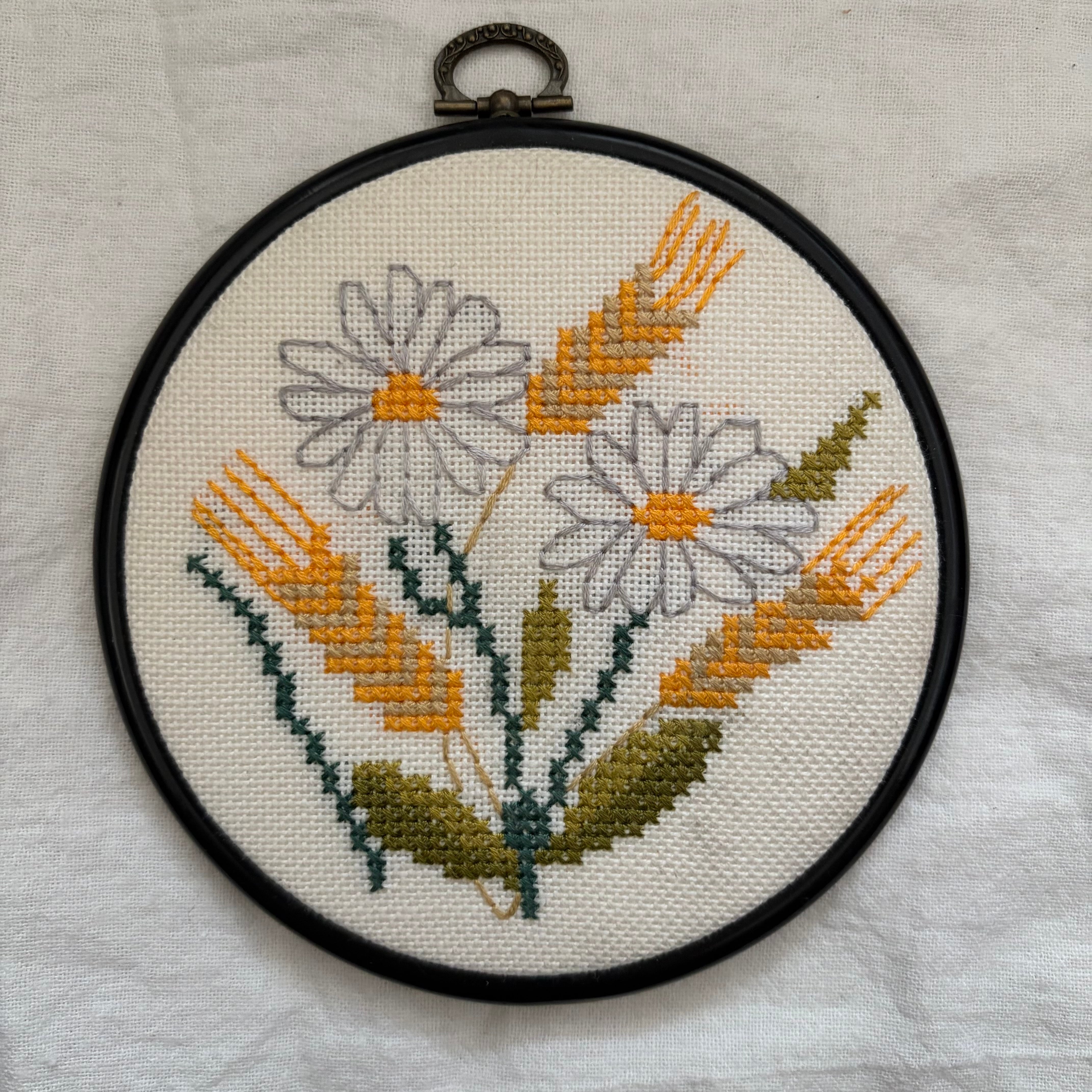 どんぐりの陶板 | tsuitachi craft&brocante