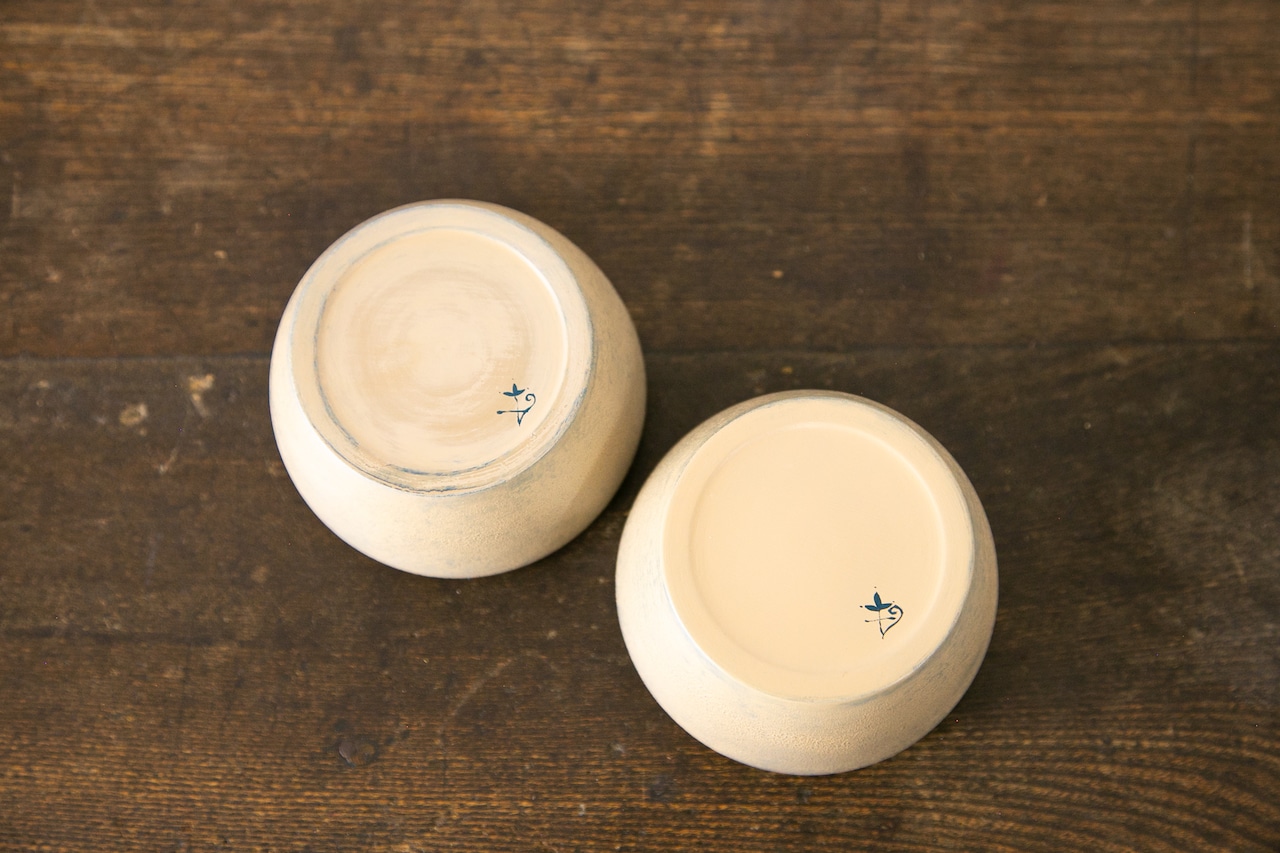 【服部篤子】古材の白漆の器