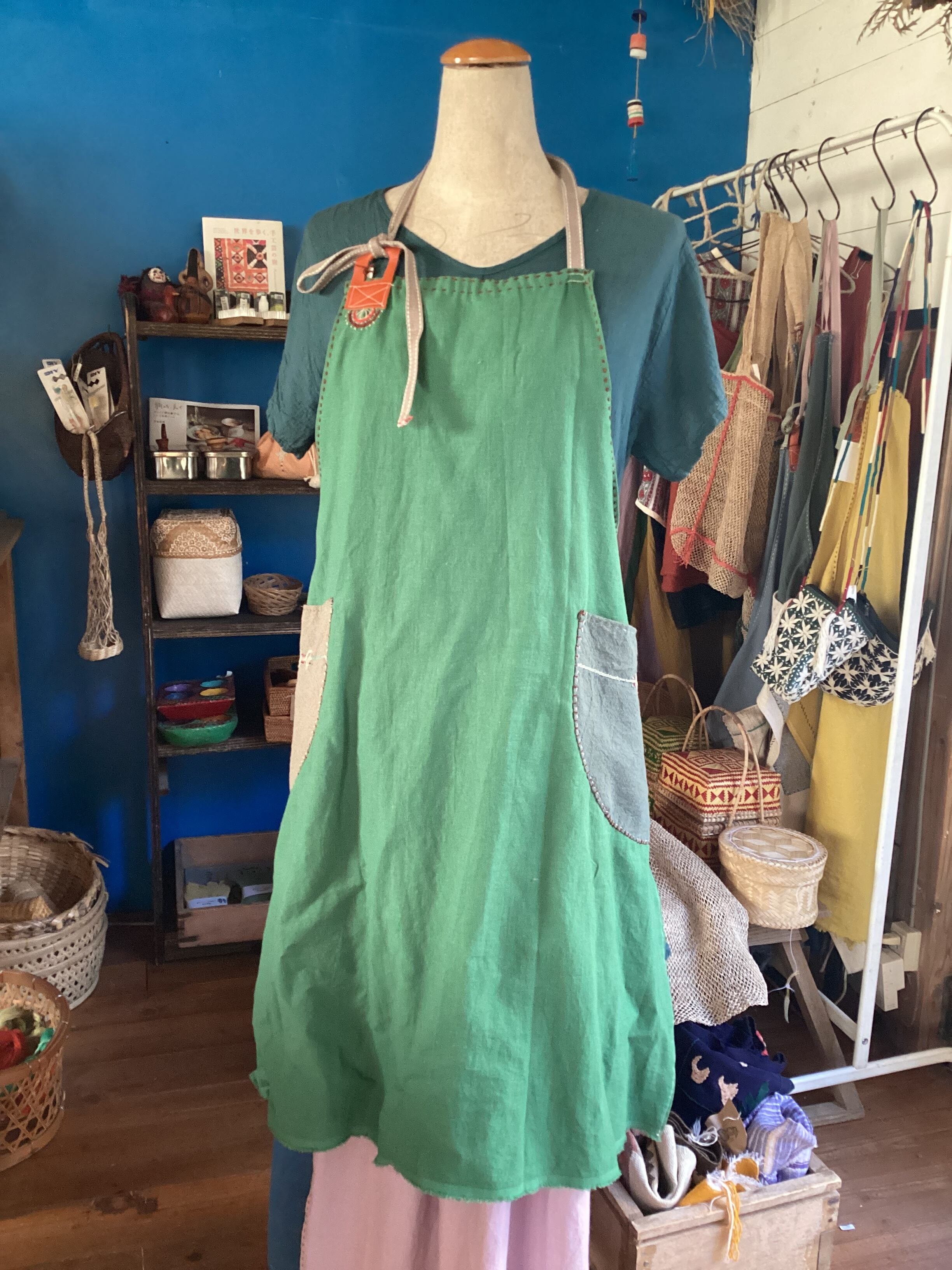 母の日に✴︎手作りエプロン:グリーンめがね
