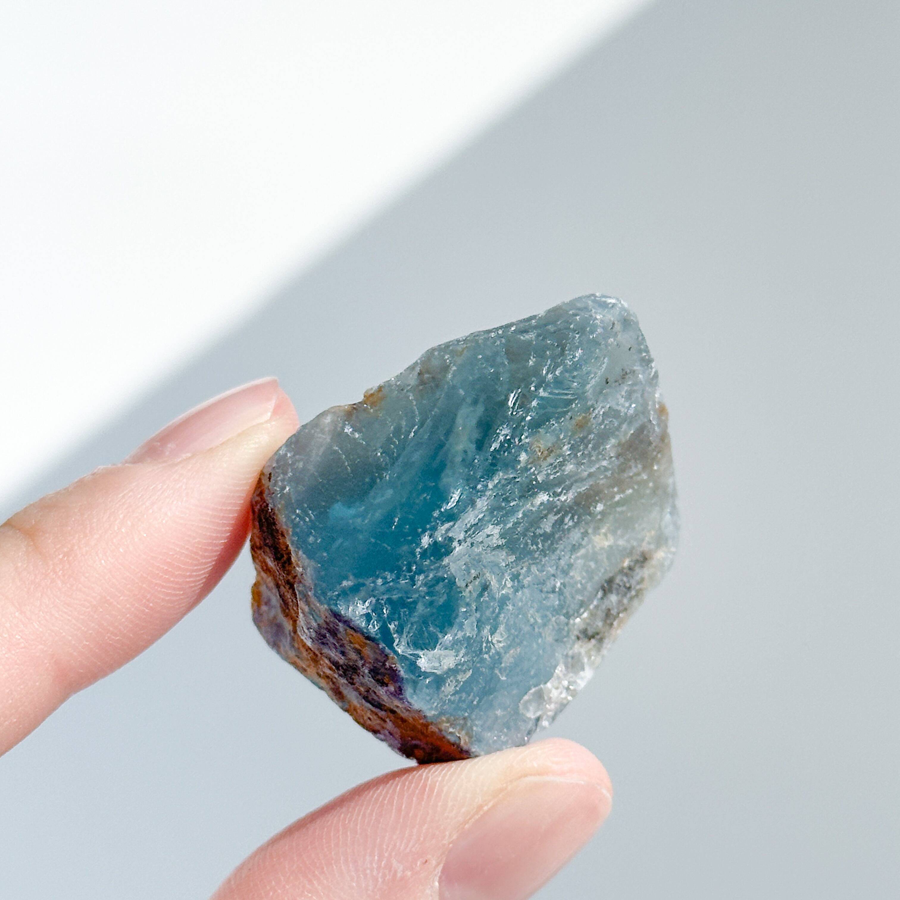 天然石ブルーフローライトの原石　置物　鉱物NO.070503 天然石ブルーフローライトの原石 置物 鉱物NO.070503