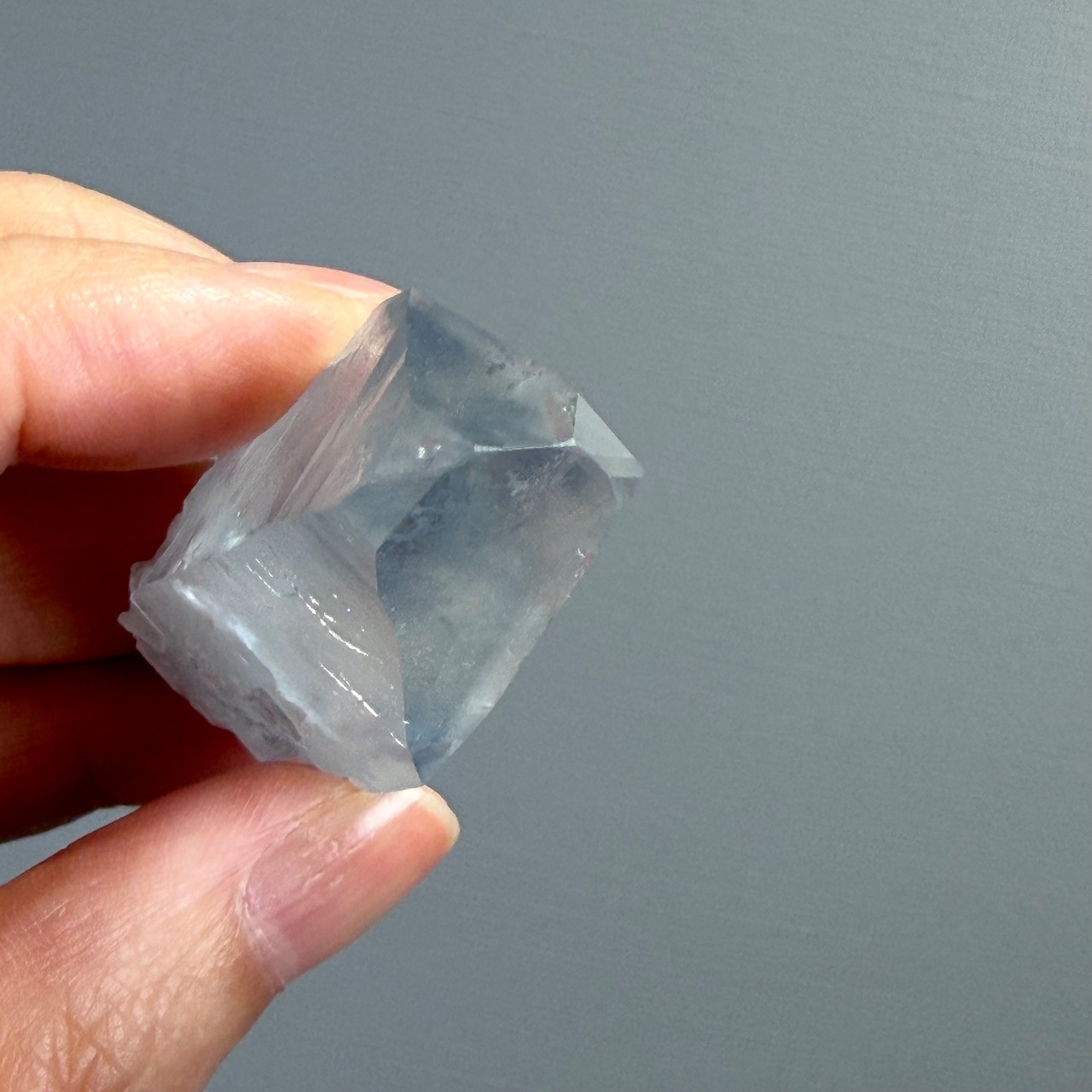 セレスタイト 原石 単結晶 251203 高透明度 ブルークリスタル 虹入り マダガスカル産