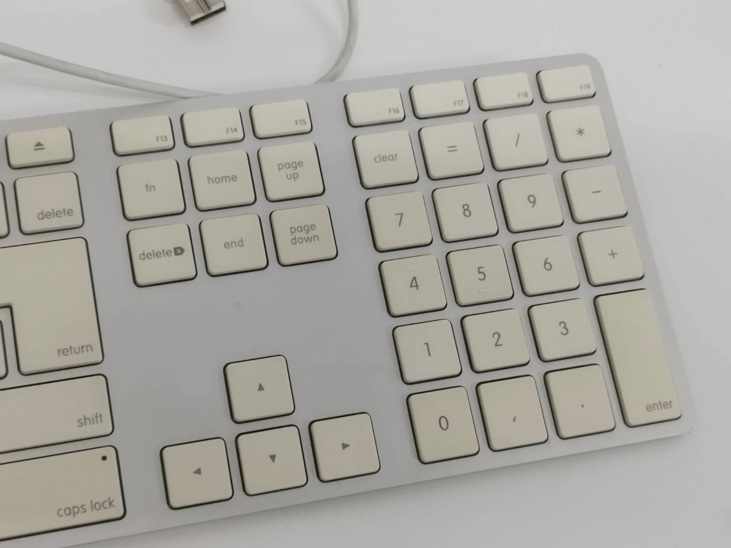 正規品】Apple Keyboard/テンキー付き/日本語配列(A1243) Mighty Mouse