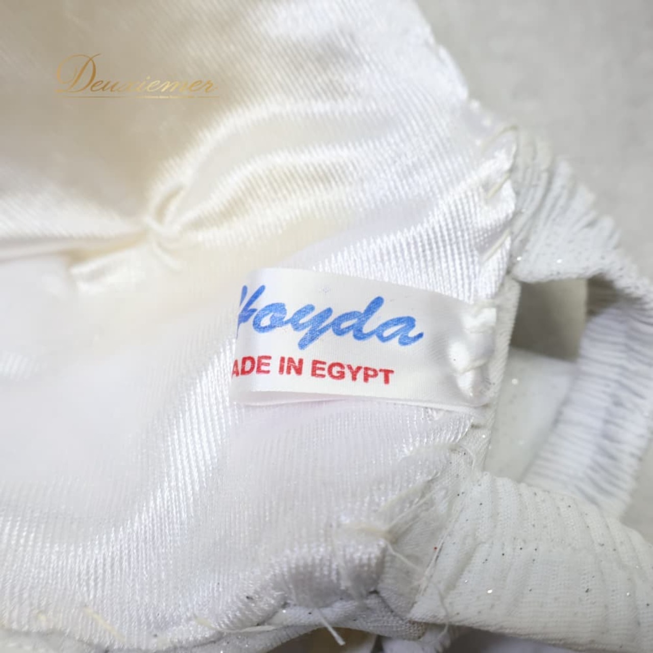 ベリーダンス 衣装 Hoyda ホイダ バラディドレス ホワイト系 トップス ワンピース ドレス 白 金 ラメ スパンコール キラキラ 装飾 豪華 バッグ セット スリット 華やか 明るい 伸縮 ストレッチ ダンス衣装 イベント ステージ ゴールド系