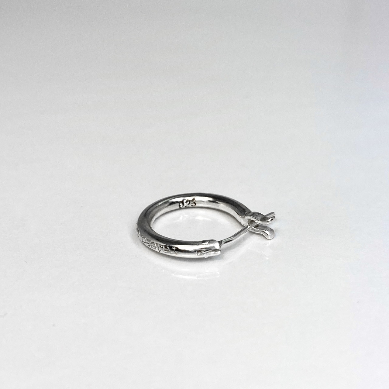 THIN HOOP raised by wolves / シンフープピアス レイズド・バイ・ウルヴス