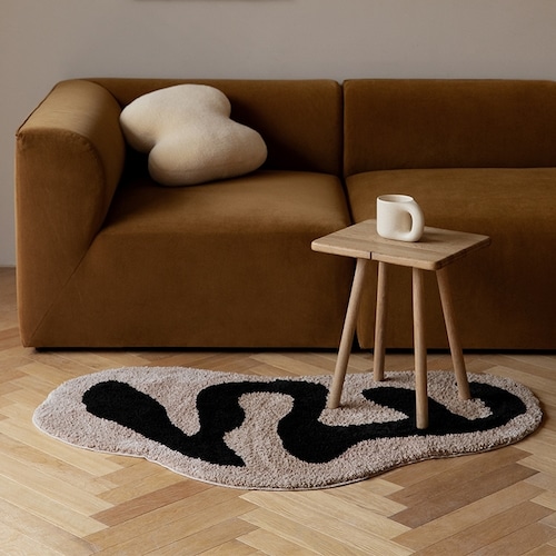 Random Shaped Soft Rugs