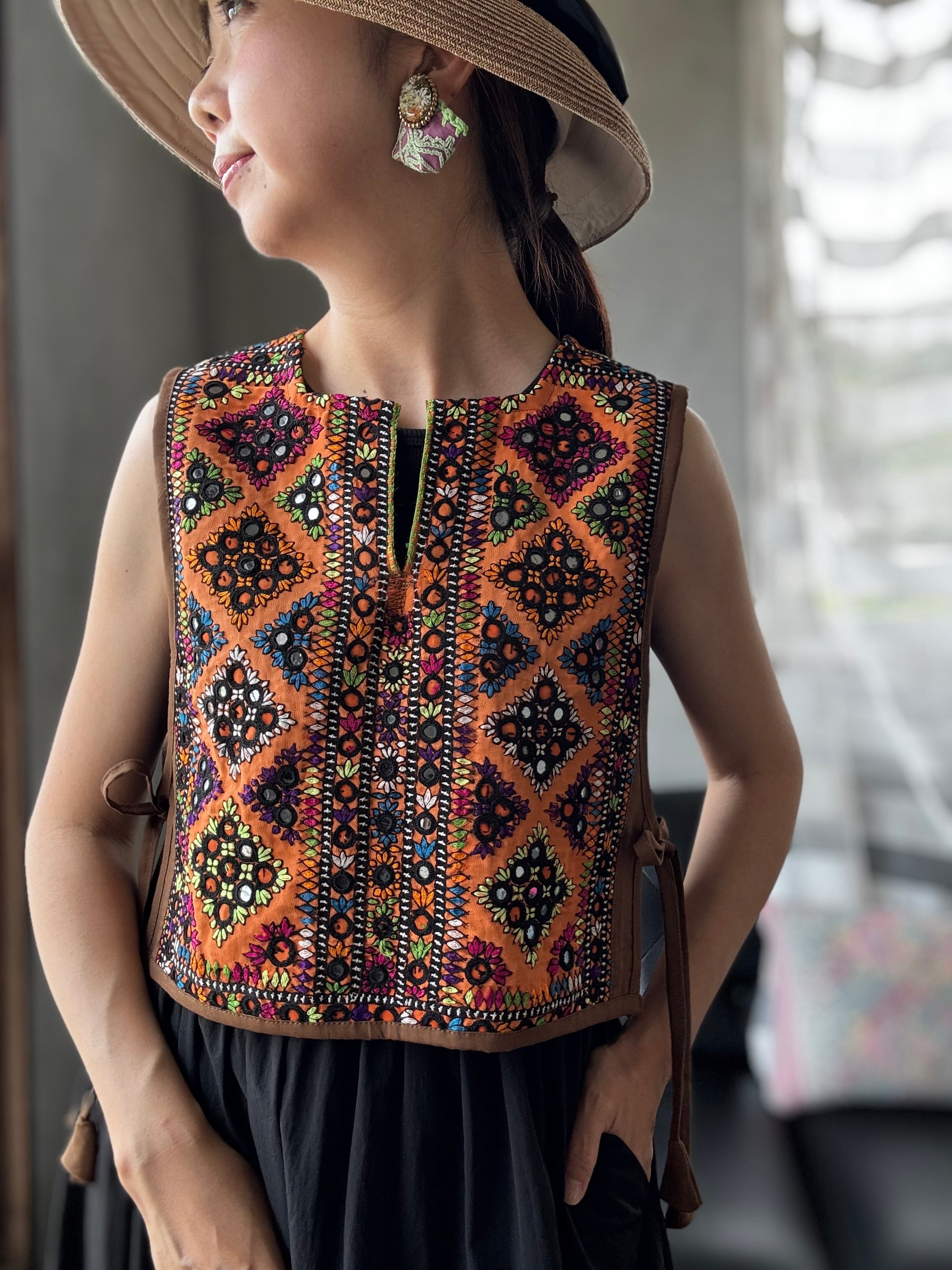 Balochito ｜ バロチ刺繍ベスト専門店