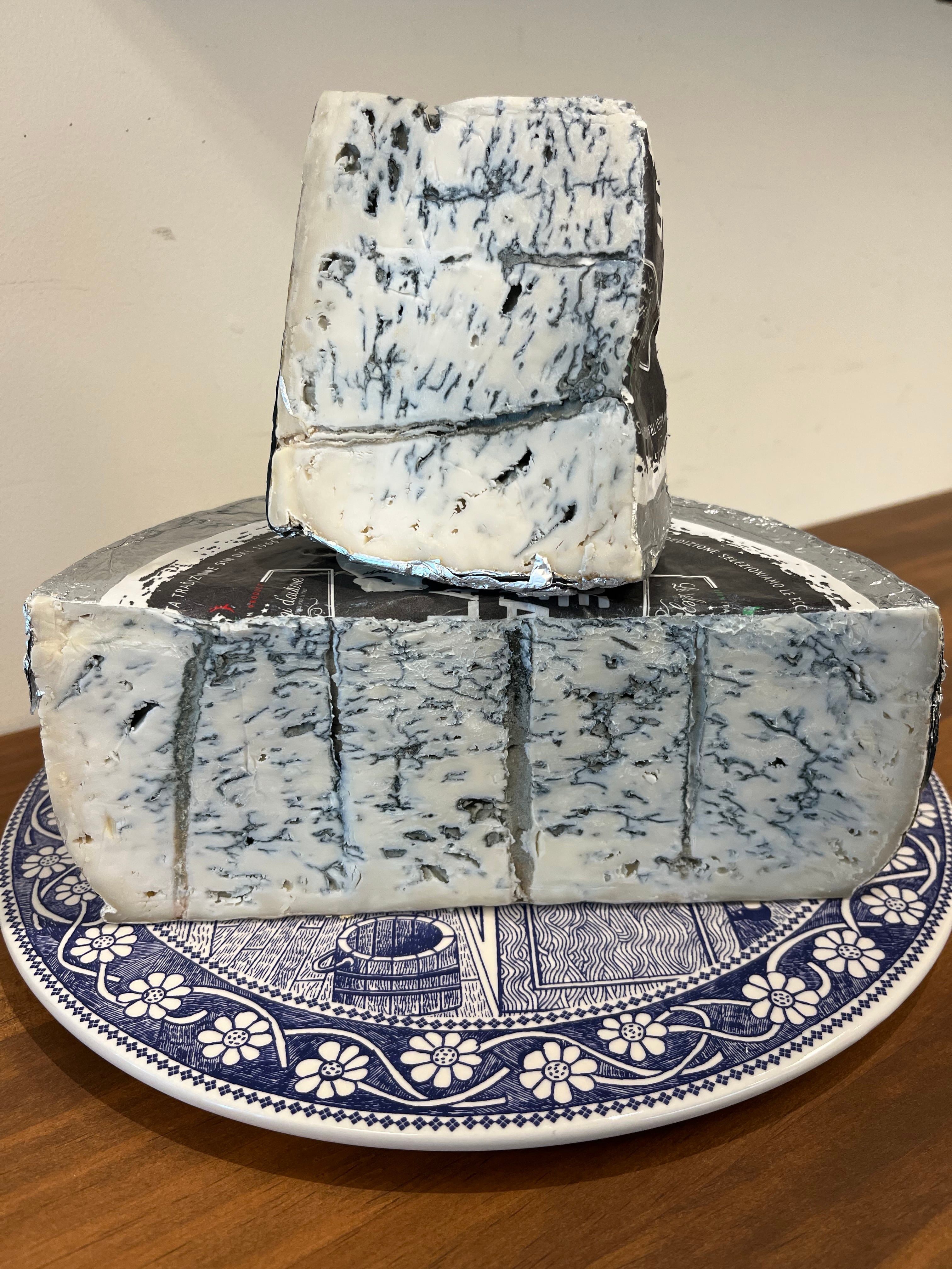 ビュッフローヌ・ブルー・ダルジェンタル